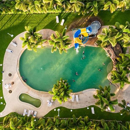 Tasman Holiday Parks - Rollingstone 외부 사진